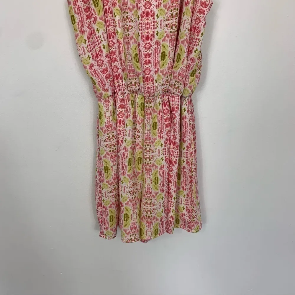 Everly Open Back Watercolor Pattern Romper Pink Green Size Large - Image 4