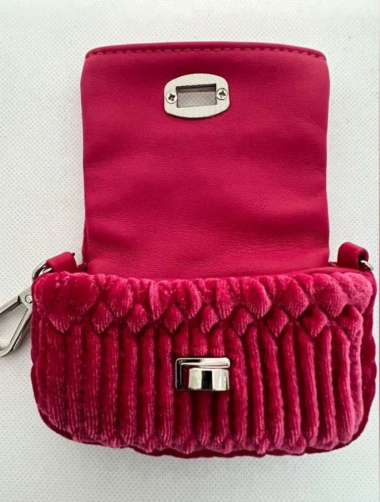 Hot pink Velour coin purse - Image 6