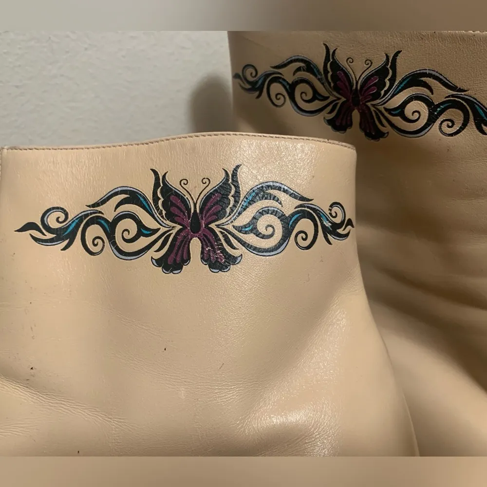 tan Leather Ankle Boots printed Flower Butterfly Heels Zip 10M - Image 4