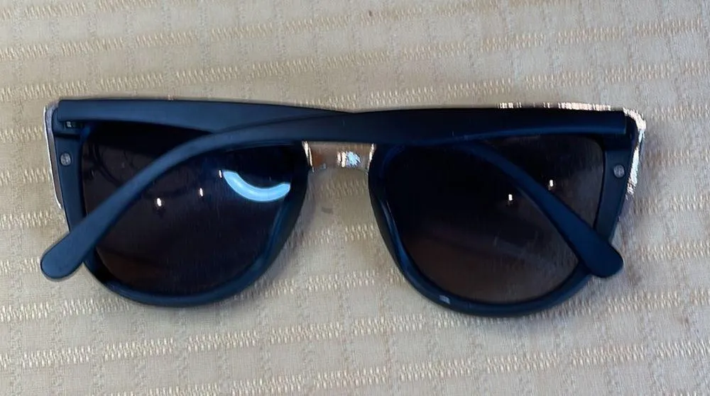 Cotton On sunnies - Image 2