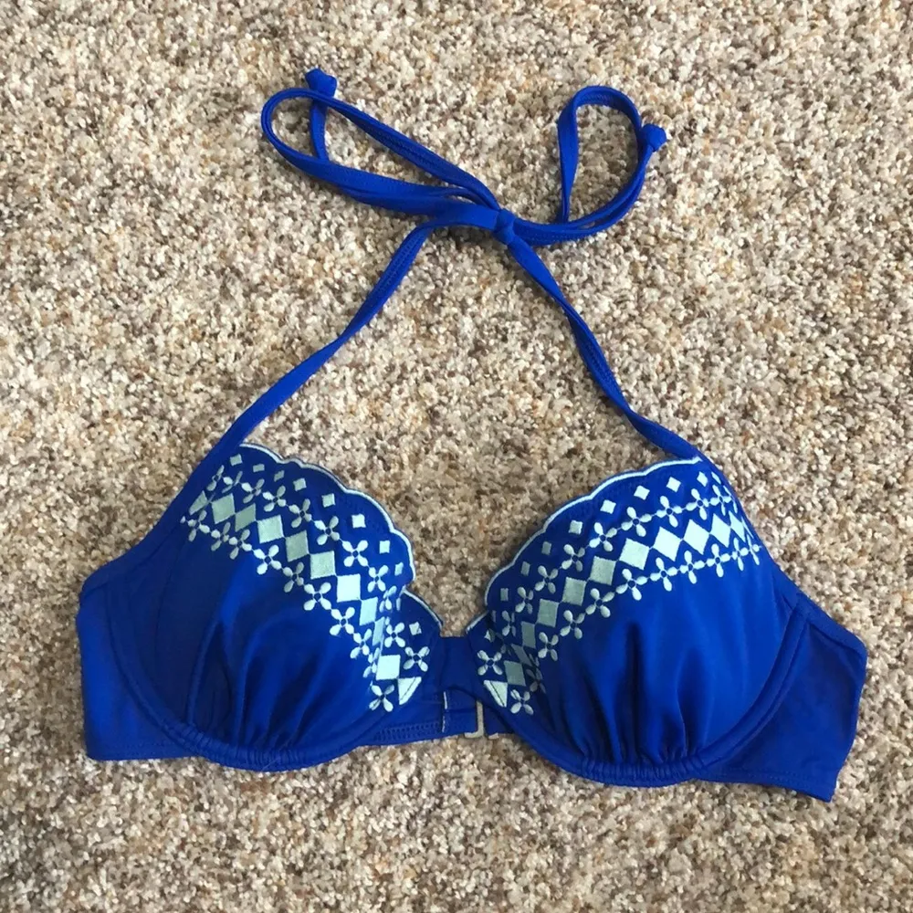 Gilly Hicks | Blue Swimsuit Top - Image 4