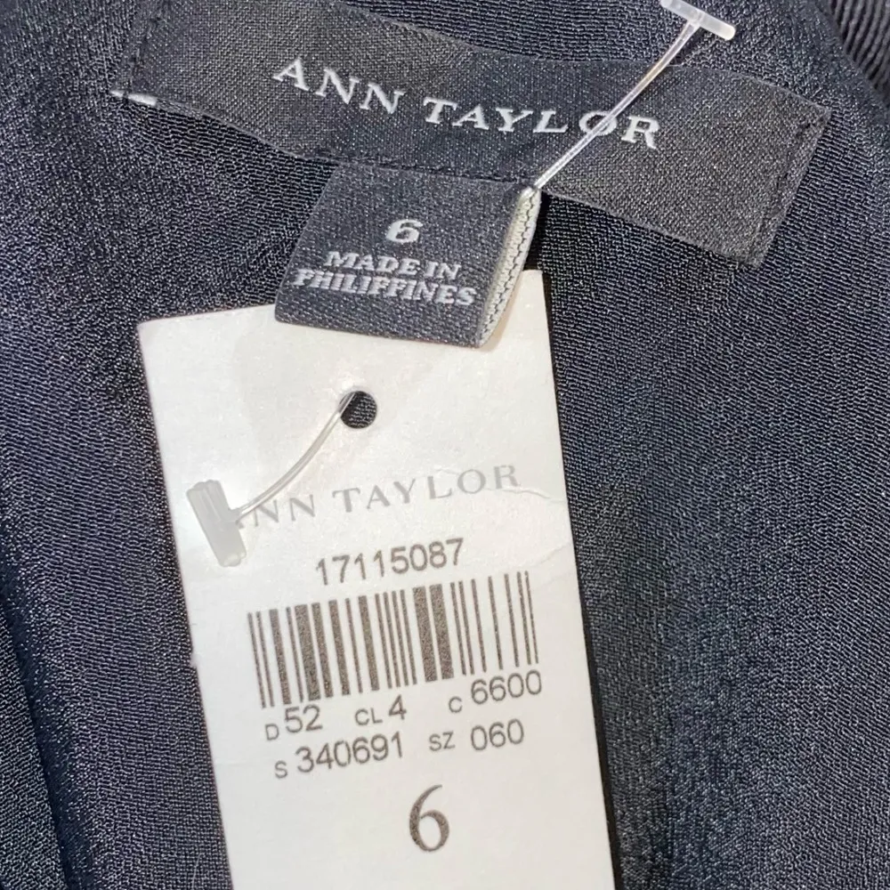 NWT Ann Taylor Black Waffle Knit Lined Straight Skirt - Image 5