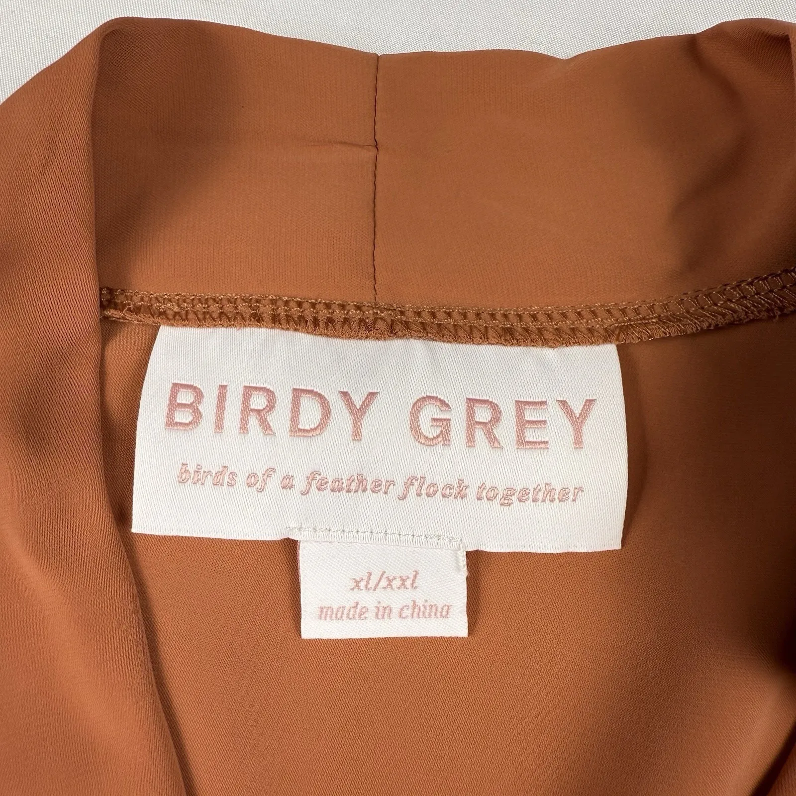 Birdy Grey Robe Women's Size XL/XXL Tie Waist Getting Ready‎ Karen Minimalist - Image 5