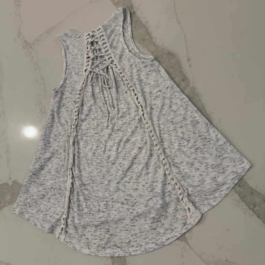 Akemi + Kin Anthropologie Lace Up Back Swing Tank Top Women’s XS Heather Gray - Image 5