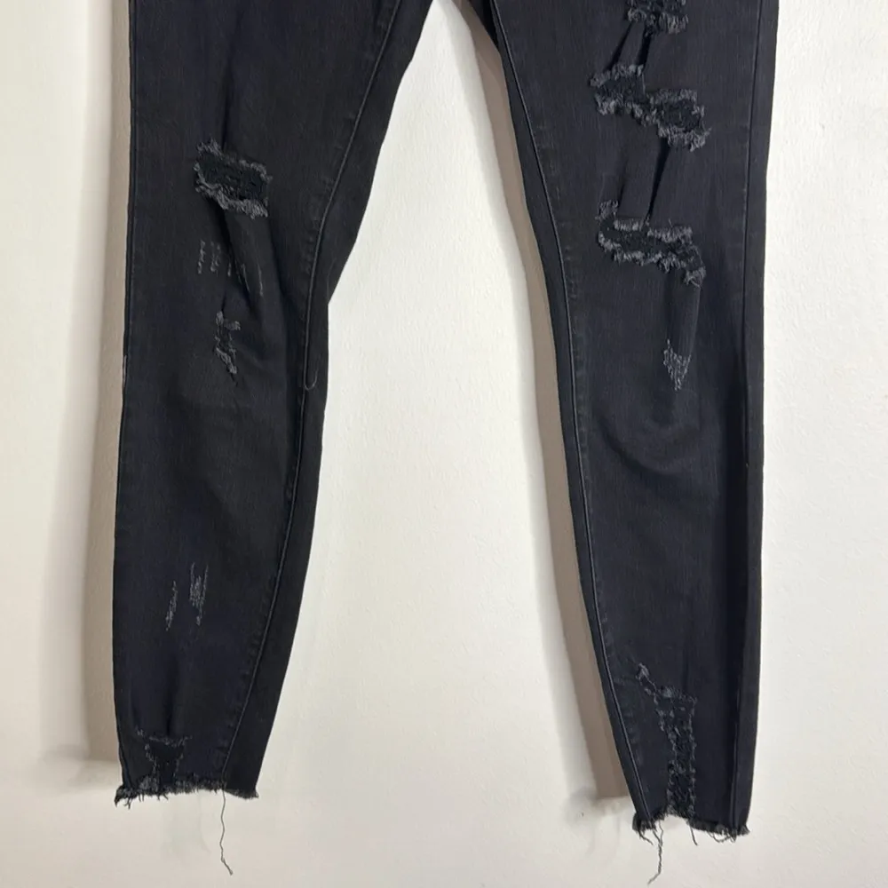 KanCan Hazy Mid Rise Ankle Skinny Jeans Distressed Fringe Hem Black Wash size 27 - Image 6