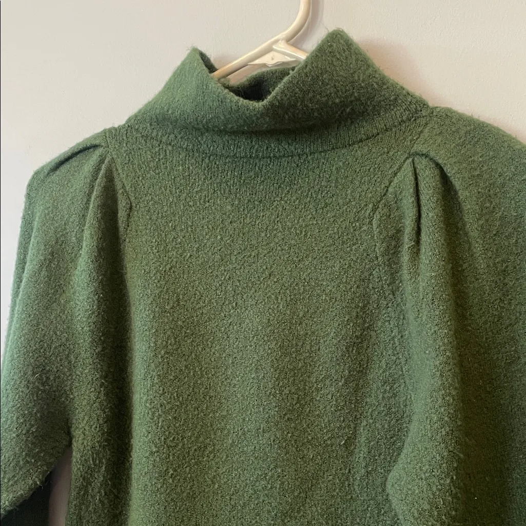 Women's Green Turtleneck Sweater - Image 2