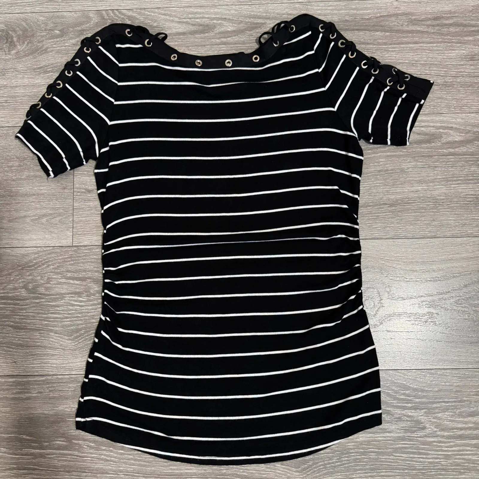 Luxury Carmen Marc Valvo Black White Striped Lace Up Shoulder Tunic Grunge Top S - Image 7