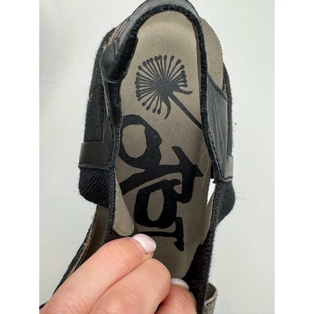 OTBT Sandals Women 7.5 M Black Snakeskin Print Platform Bushnell‎ Wedge Shoes - Image 7