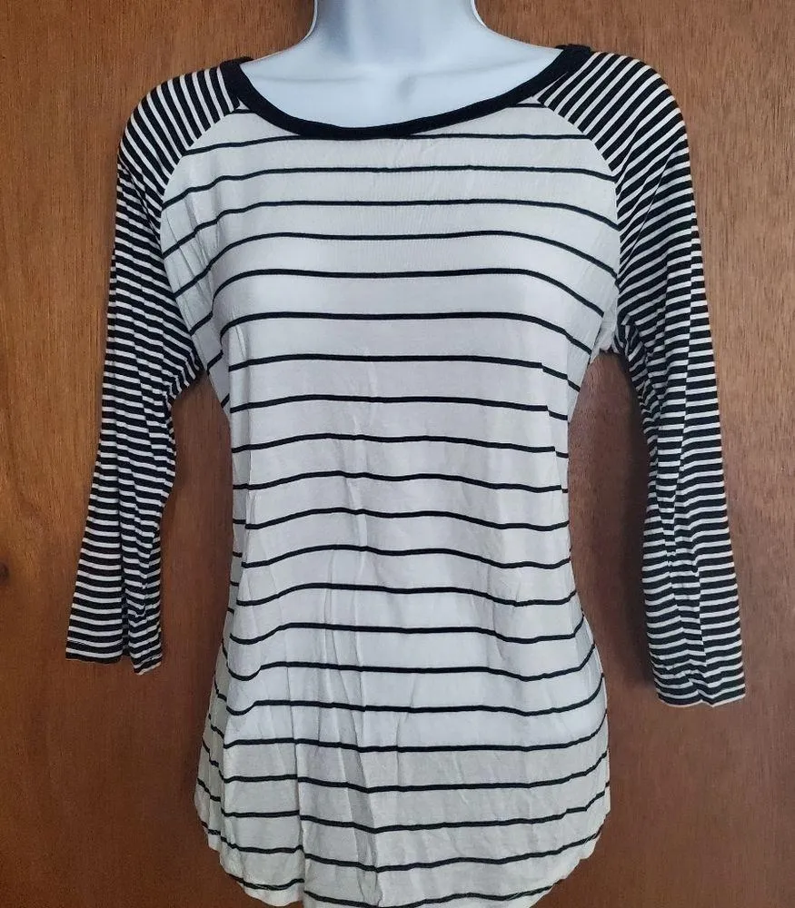 Maurices Black and white striped long sleeve t-shirt - Image 2