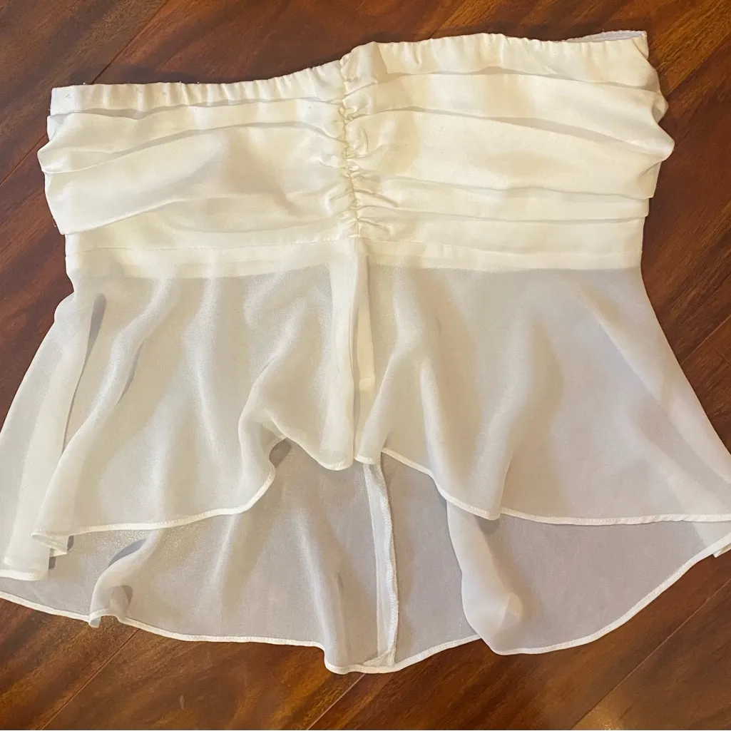 Victoria + Sophia White sheer Chifon strapless crop top - Image 4