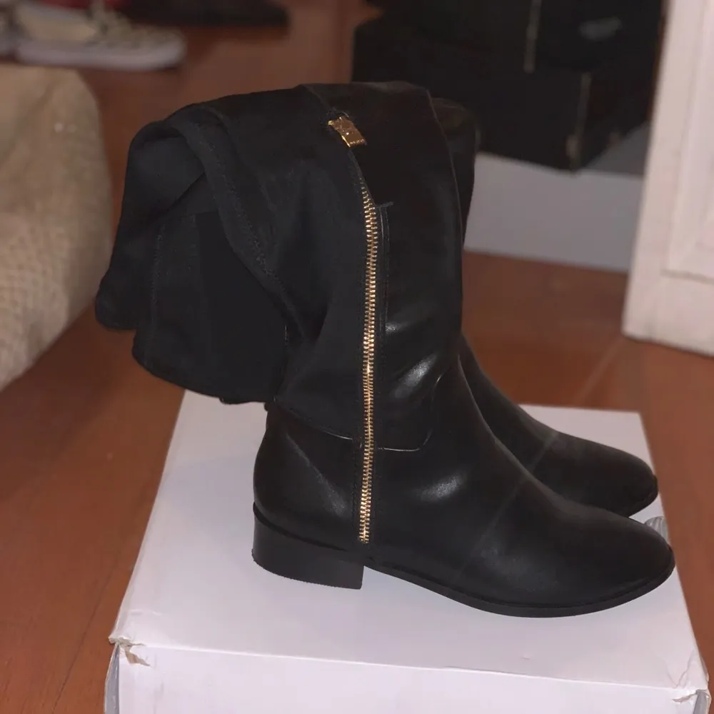 Solonna knee high boots - Image 3