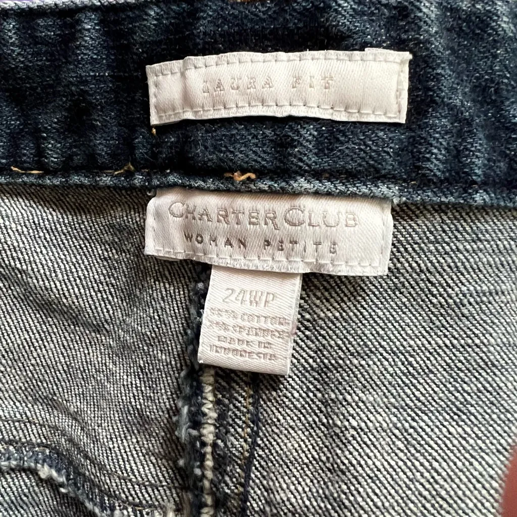Charter Club women jeans Laura Fit size 24 petite - Image 4