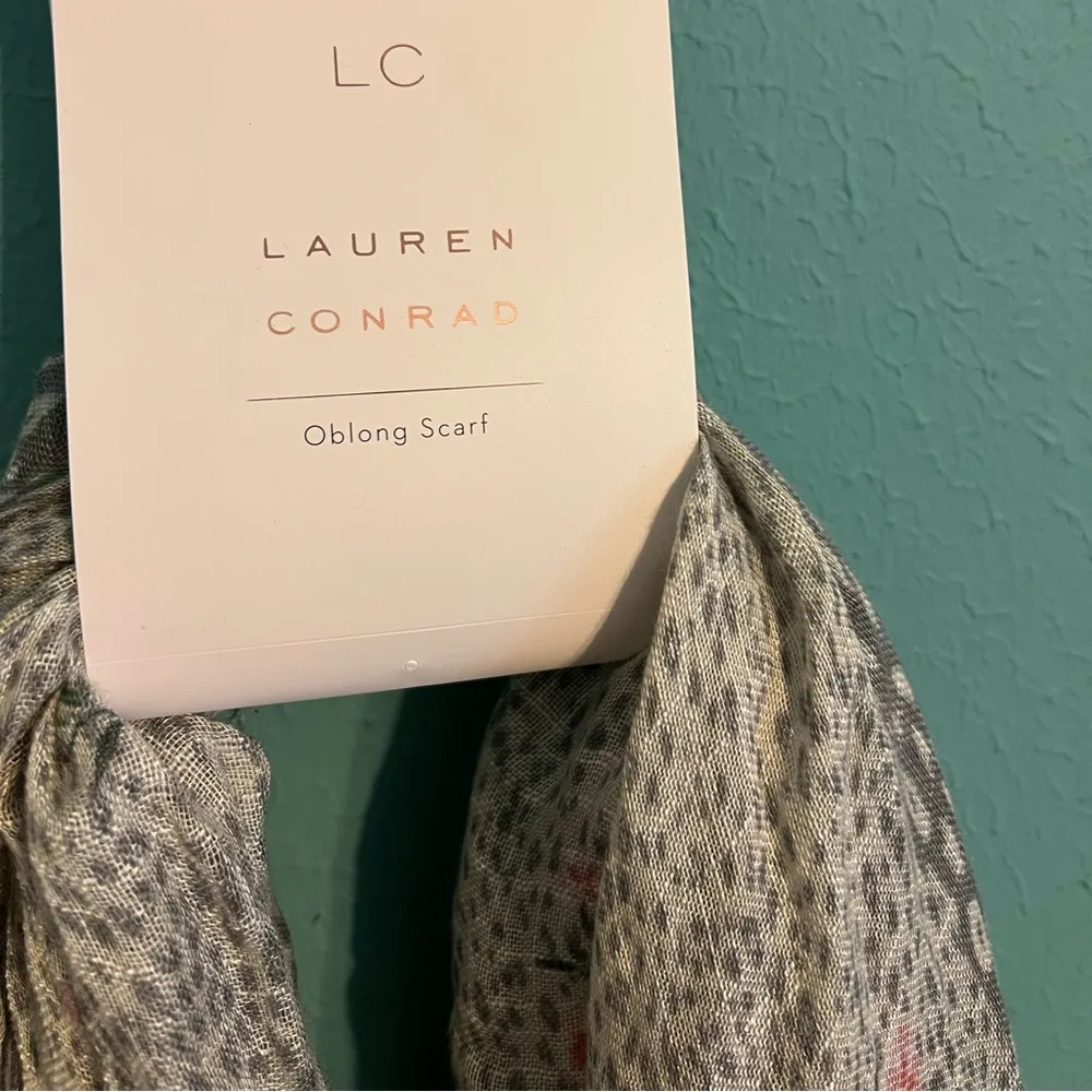 Lauren Conrad LC Scarf NWT New - Image 4