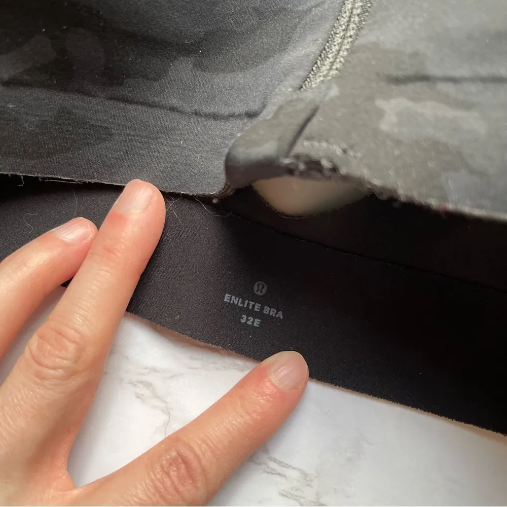 Lululemon Enlite Bra Zip Front Incognito Camo Multi Grey Cross Back 32E DD - Image 7