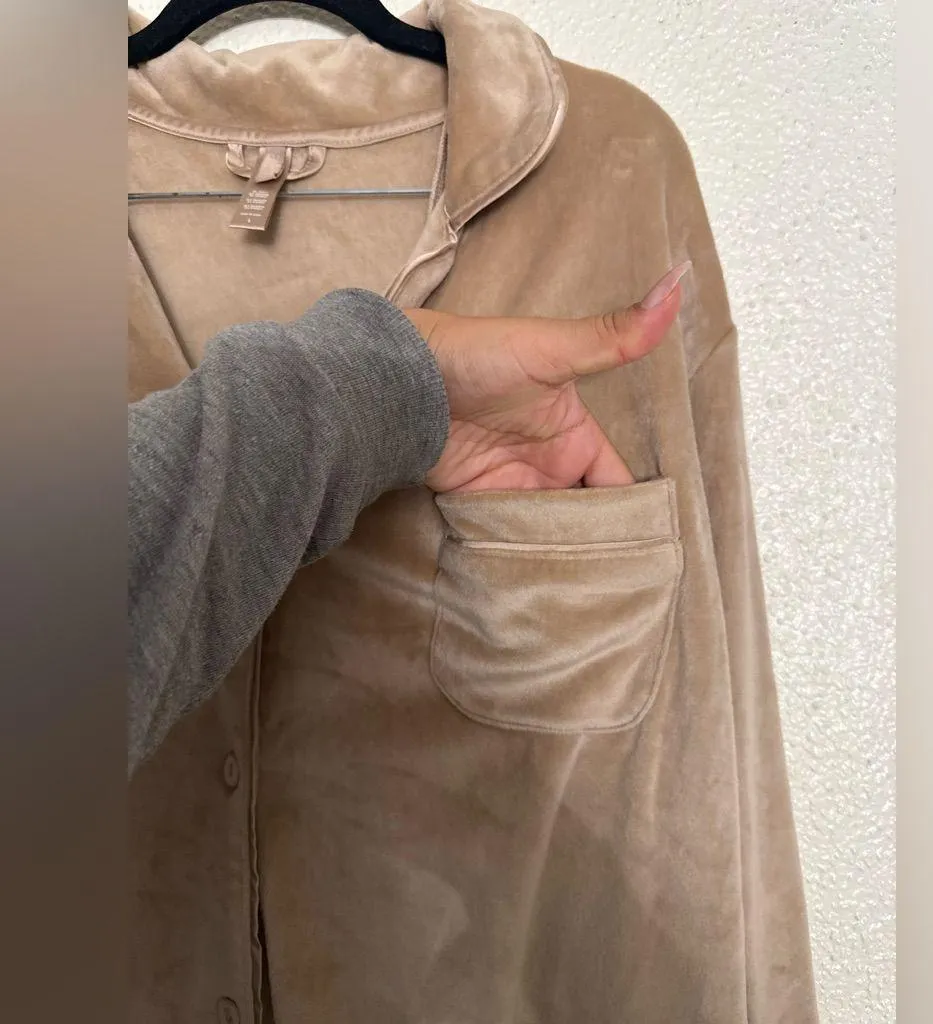 Skims Women's Pajamas VELOUR SLEEP TOP size Large brown color - Image 7