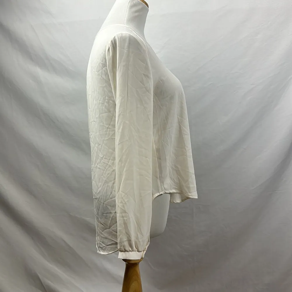 Lush long sleeved v neck blouse size small hi low - Image 6