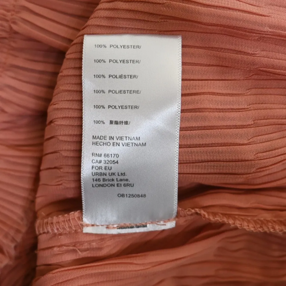 Urban Outfitters Women's S Aliyah Plisse Crop Blouse - Image 12