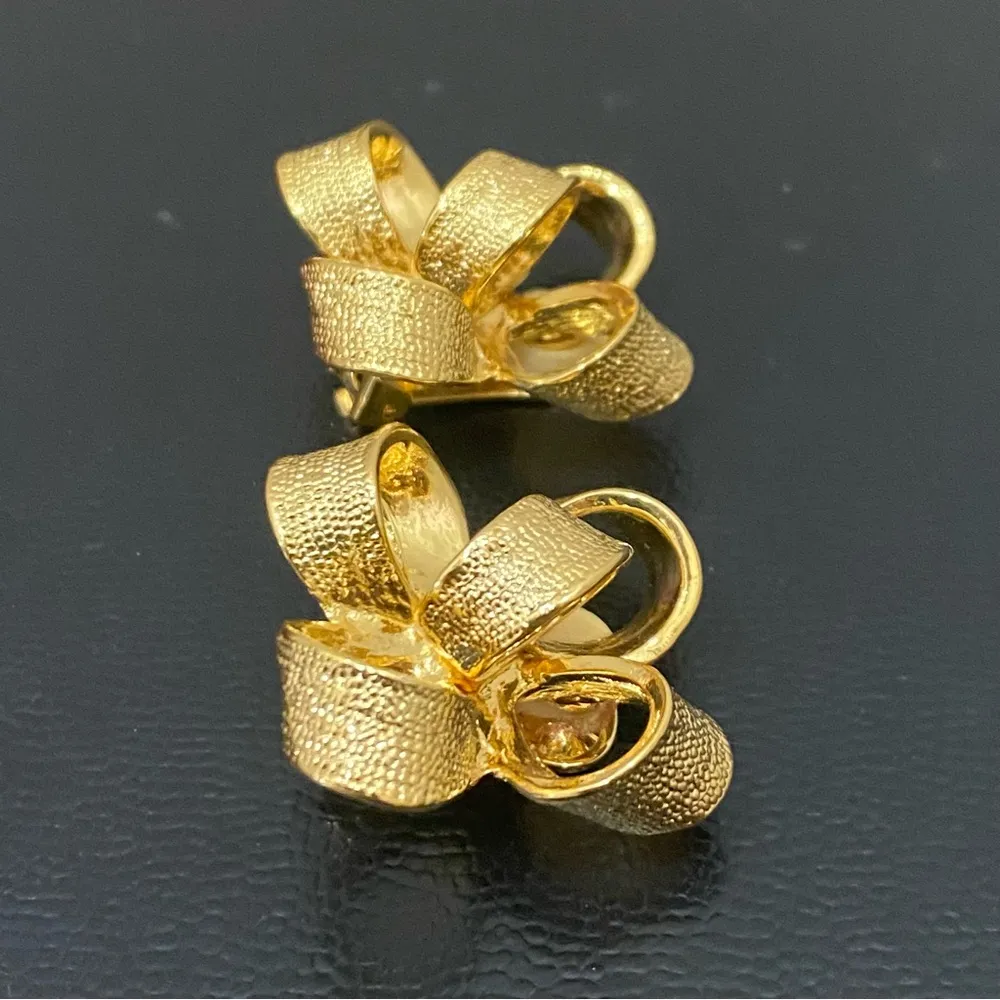 Vintage KJL Kenneth Jay Lane Textured Gold - Image 6