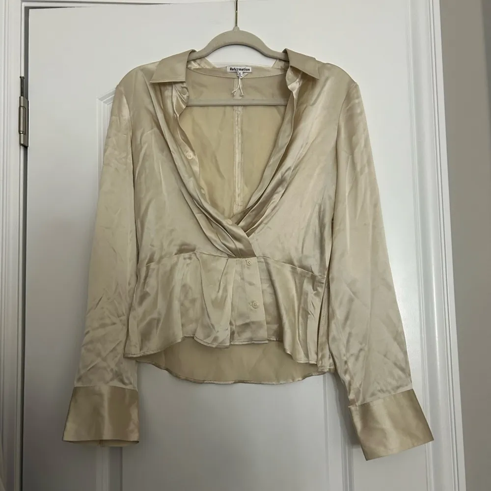 Reformation Rennes Peplum Hem Silk- Satin Top - Image 3