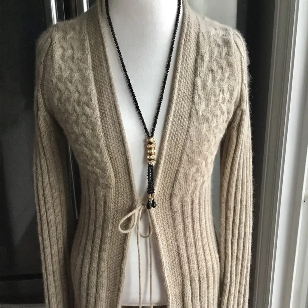 Soft knit Italian made sweater ⛅️🌥☀️ Tan Size M - Image 2