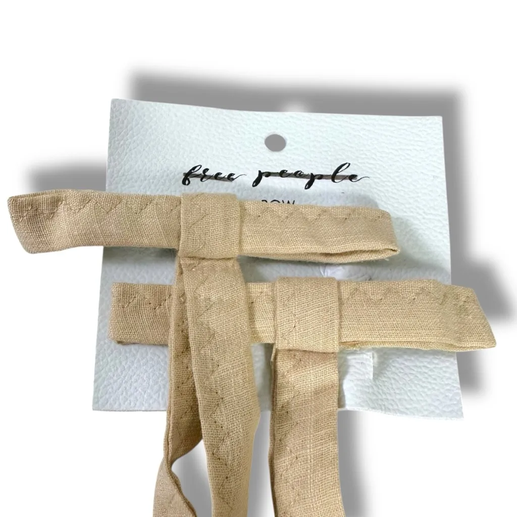 Free People Dainty Ethereal Coquette Lovely Bow Hair Clips Ivory Blush NWT - Image 7