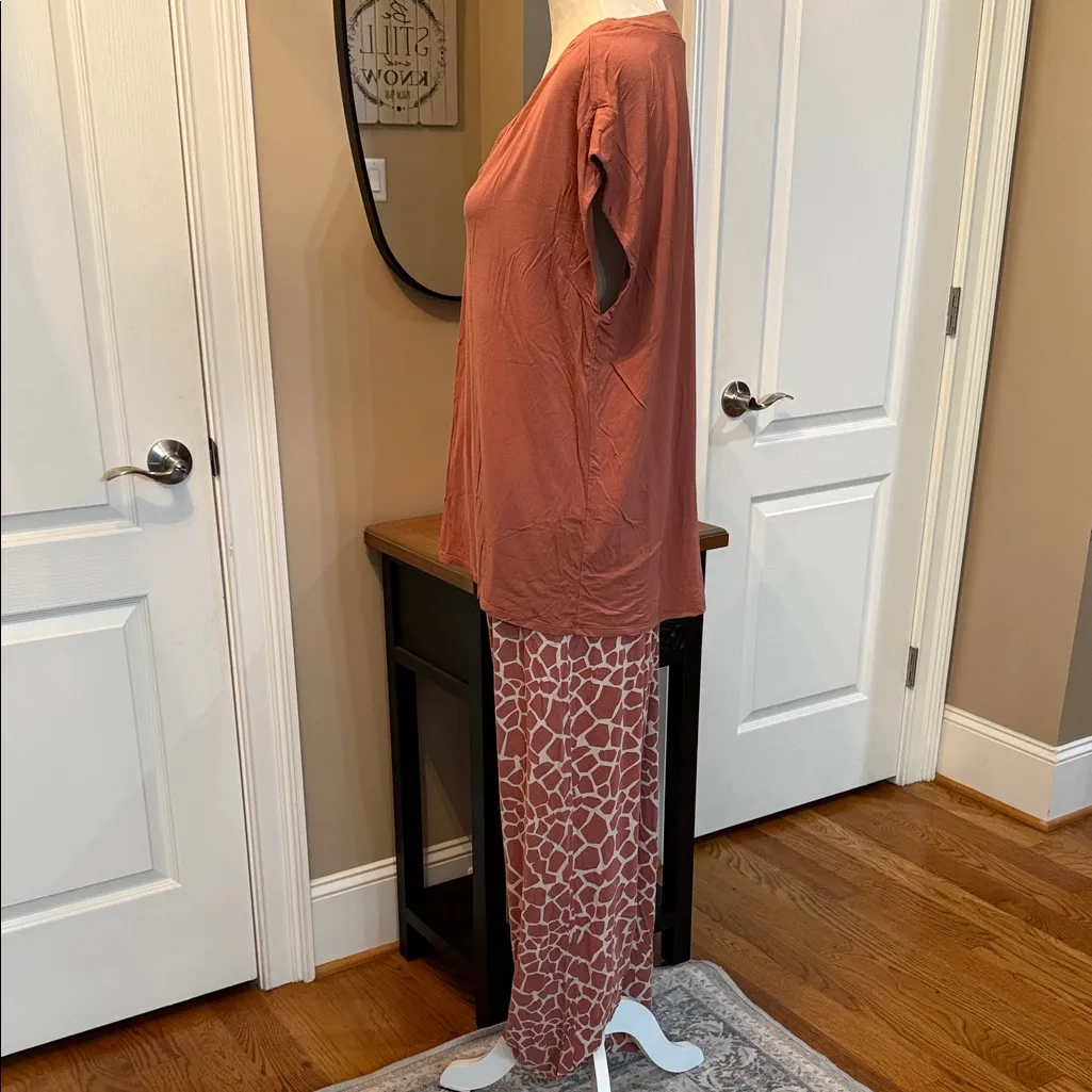 Soma Cool Nights Pajama Set V-Neck Top & animal Printed Pants Size L - Image 4