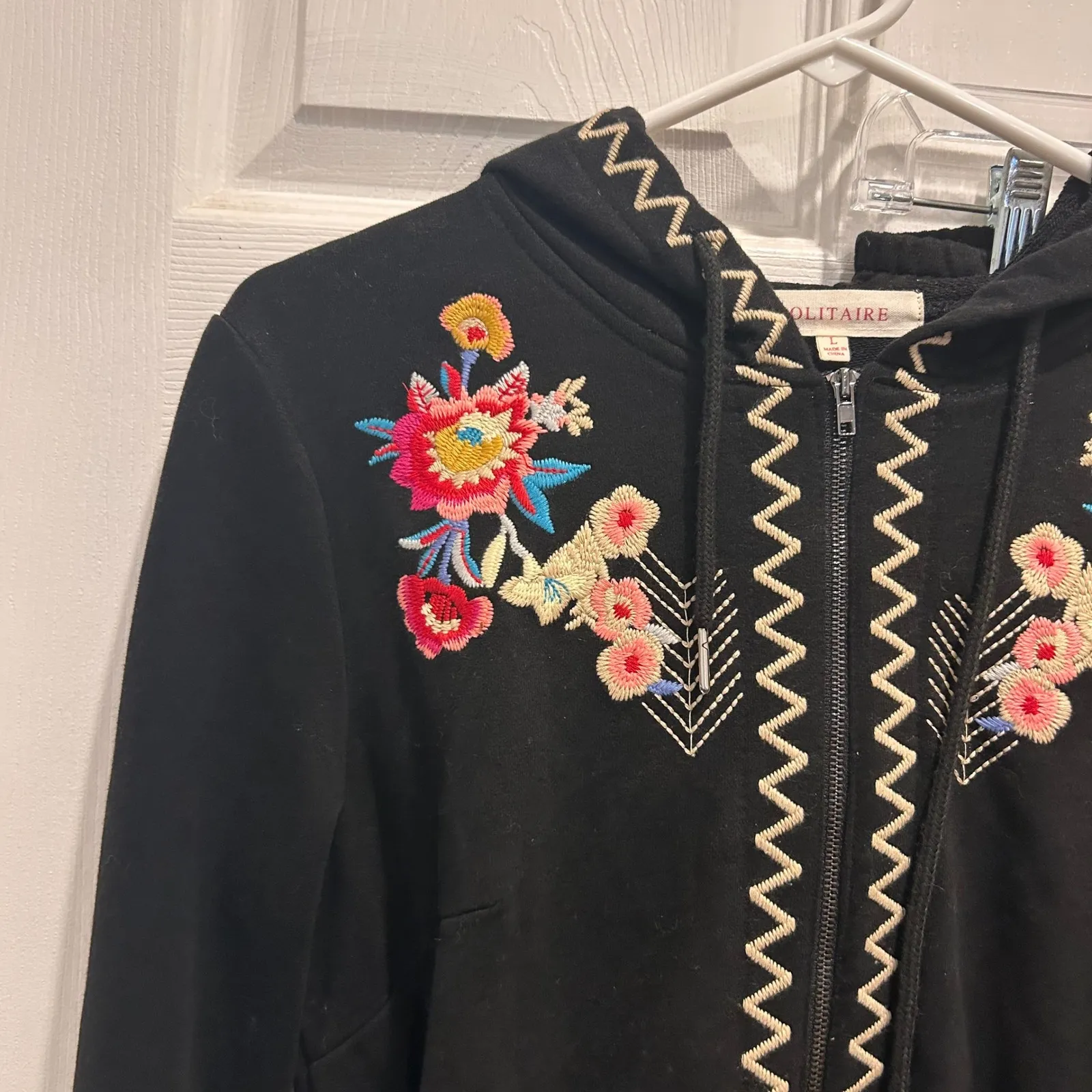 Anthropologie Solitaire Black‎ Floral Embroidered Hoodie Jogger Set Size Large - Image 2