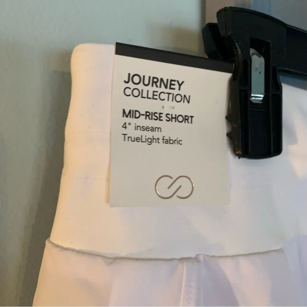 Women's Calia Journey Collection 4" Mid Rise Pure White Cargo Shorts NEW Size L Size L - Image 2