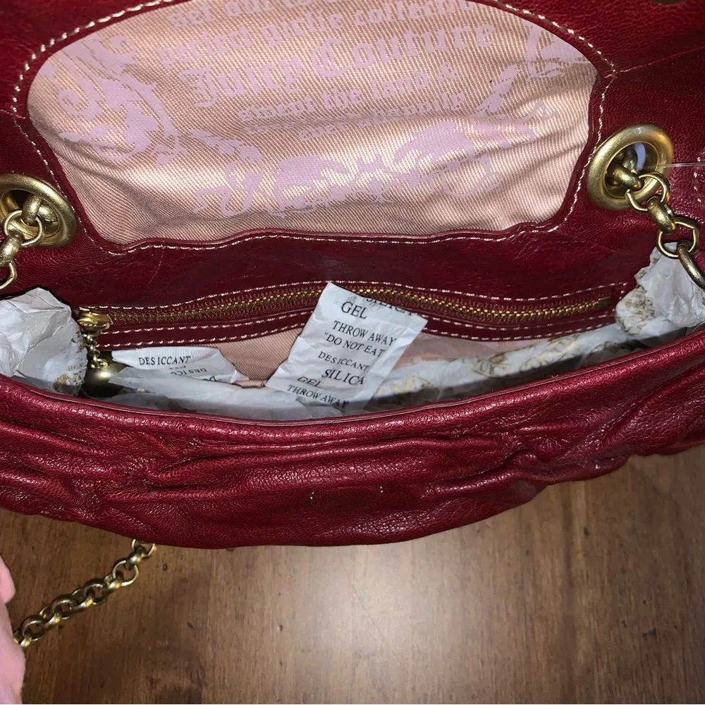 Retro Juicy Couture Dark Red Patent Leather Juicy Couture Long Chain Purse NWT - Image 5