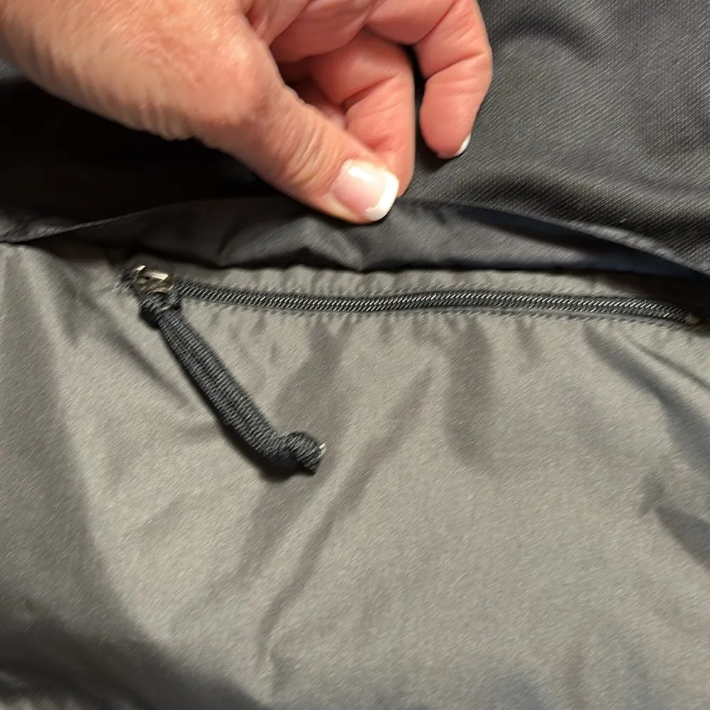 Nike Vintage Women's Clima Fit Windbreaker Vest Sleeveless, Size Medium - Image 9