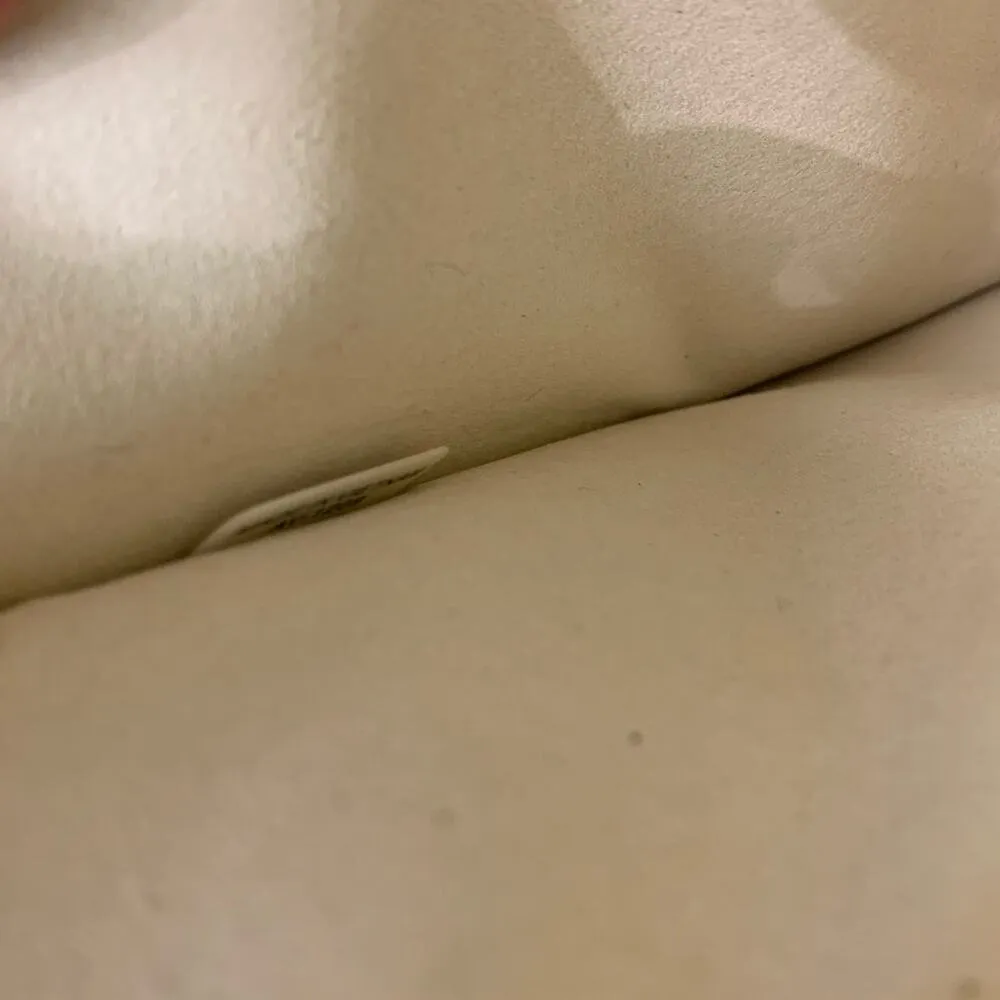 Michael Kors Metallic Broze Ipad Tablet Sleeve Slim - Image 5