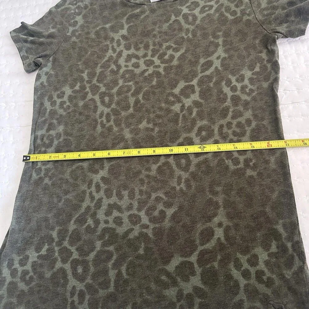 Victoria’s Secret PINK Animal Print T Shirt Tee Top Sz XS Extra Small Sleepwear Green - Image 9