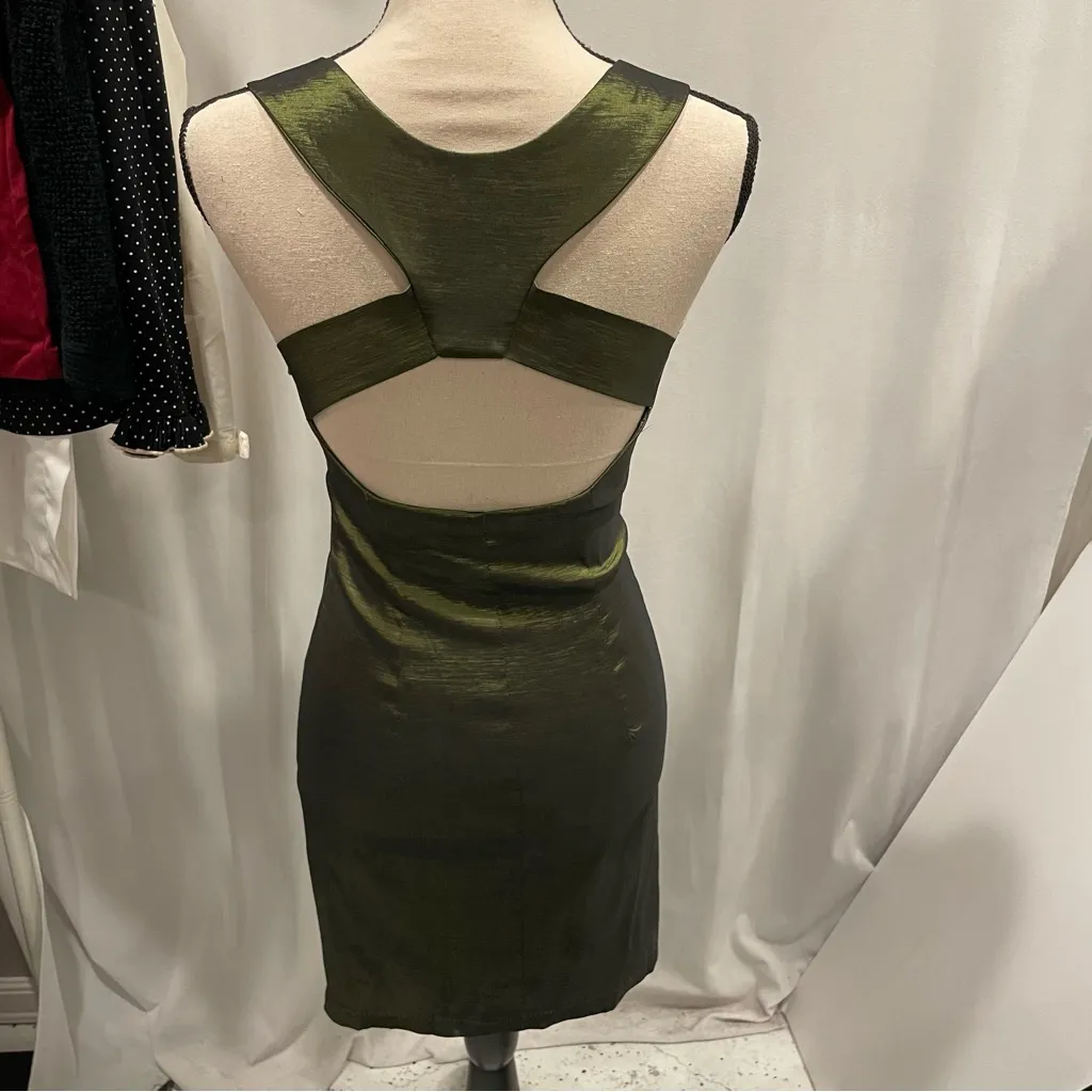 Olive martini shimmer twist open back mini dress Jessica McClintock stretchy - Image 5