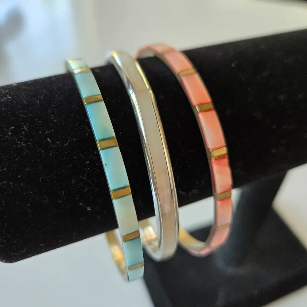 Vintage Shell Inlaid Bangle Bracelets, Set of 3 Pink - Image 2