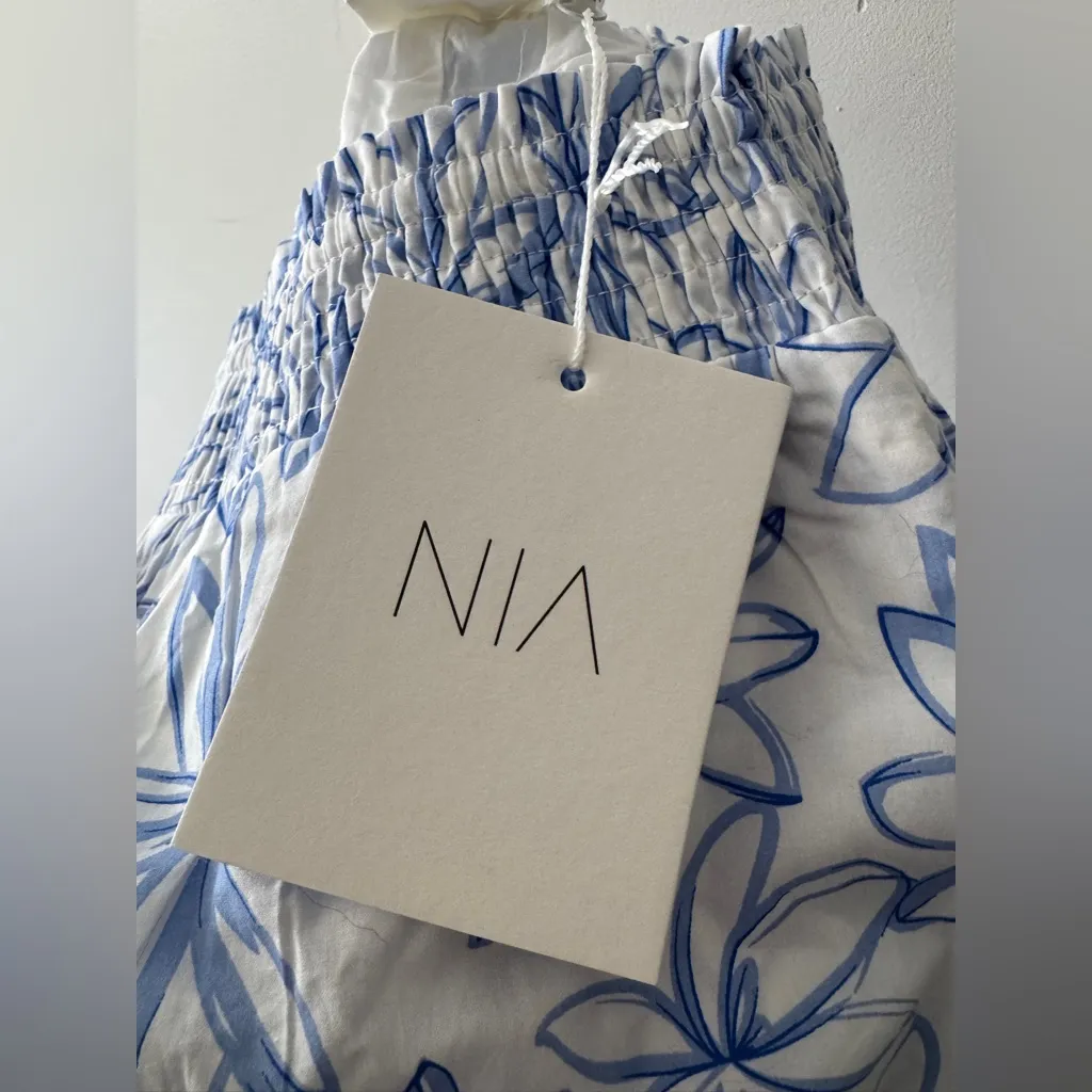 NEW!! NIA The Label Blue and White Floral Wide Leg Stretch Pants - Image 4
