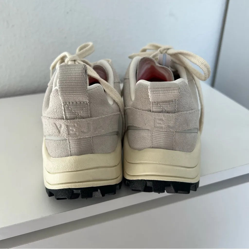 NWOT Veja Anthropologie Venturi VC Sneakers in Natural/White - Image 6