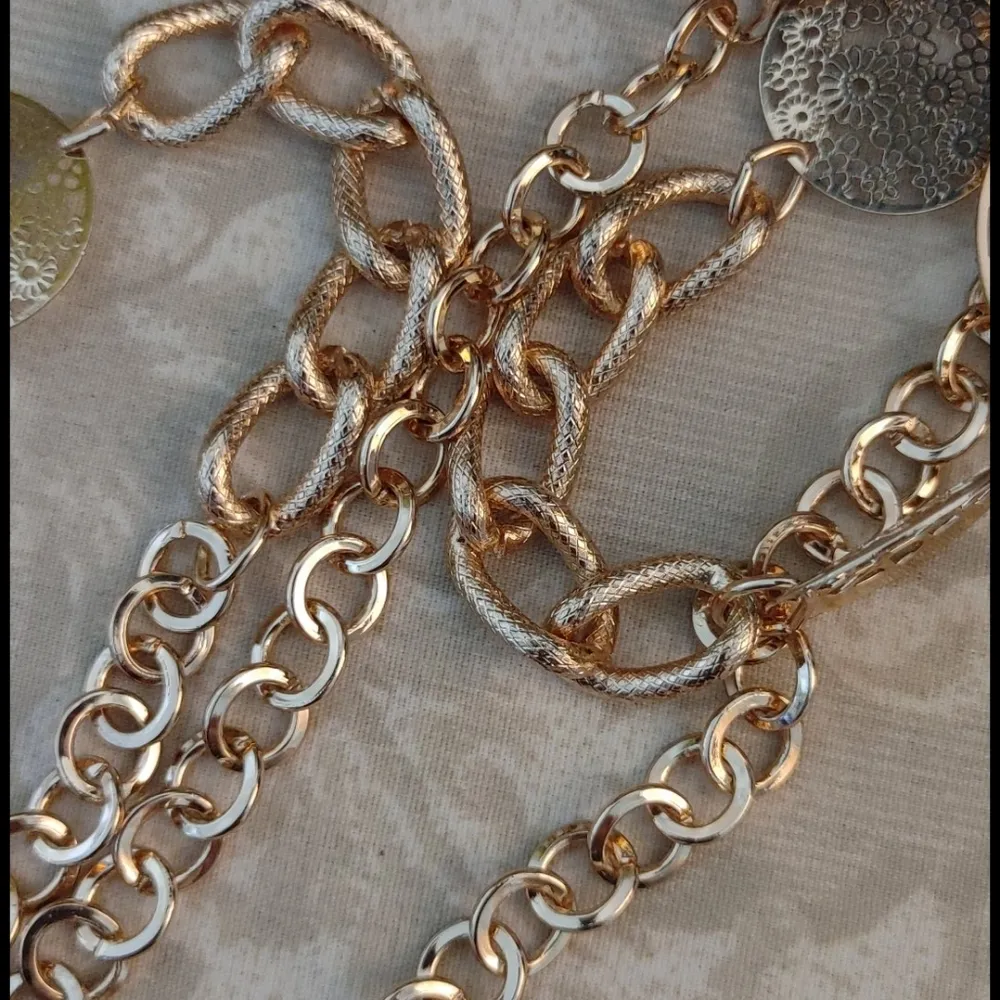 Gold Long Chain Flower Disc Necklace Earrings Set - Image 5