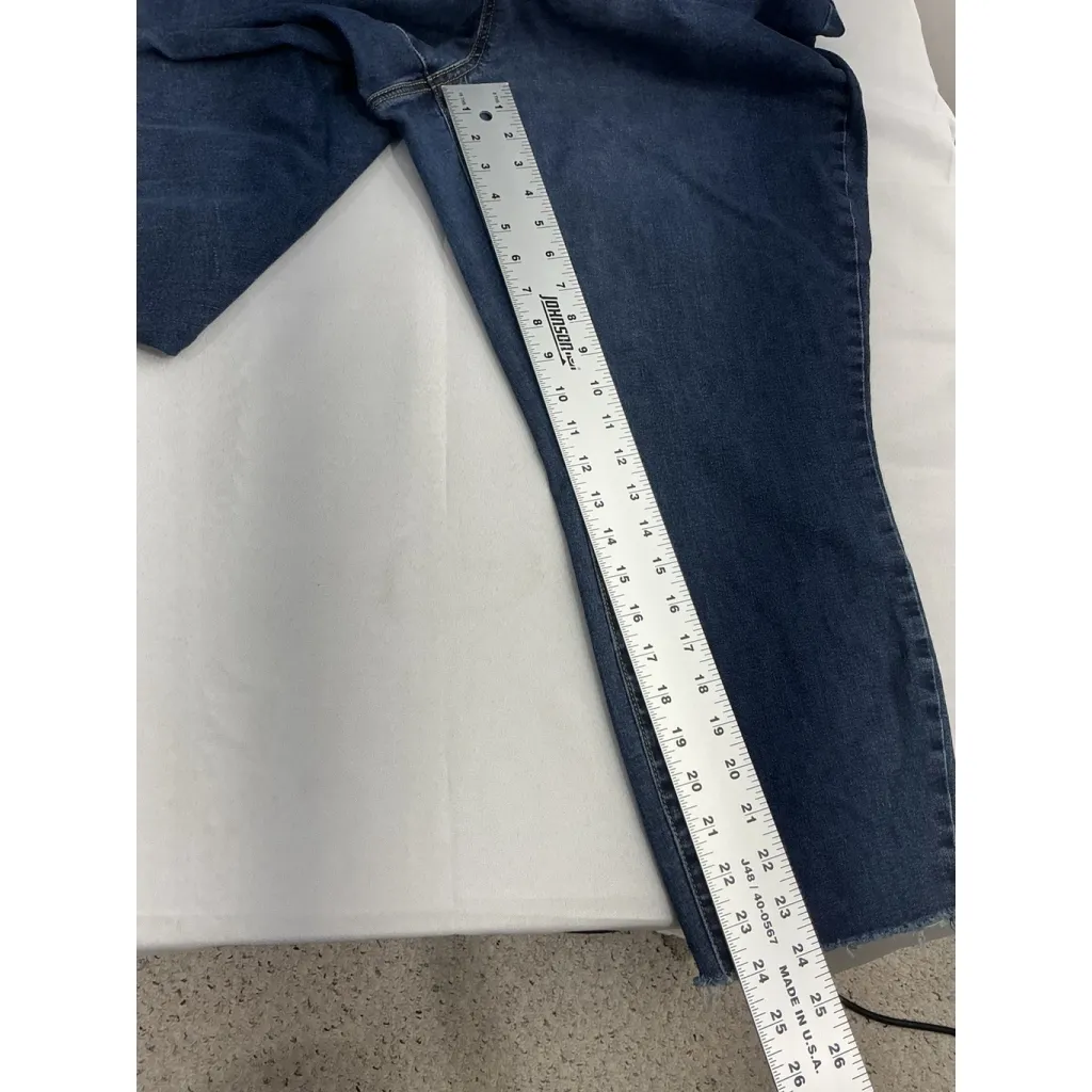 Womans Fashion To Figure Blue Jeans 24 - Image 6