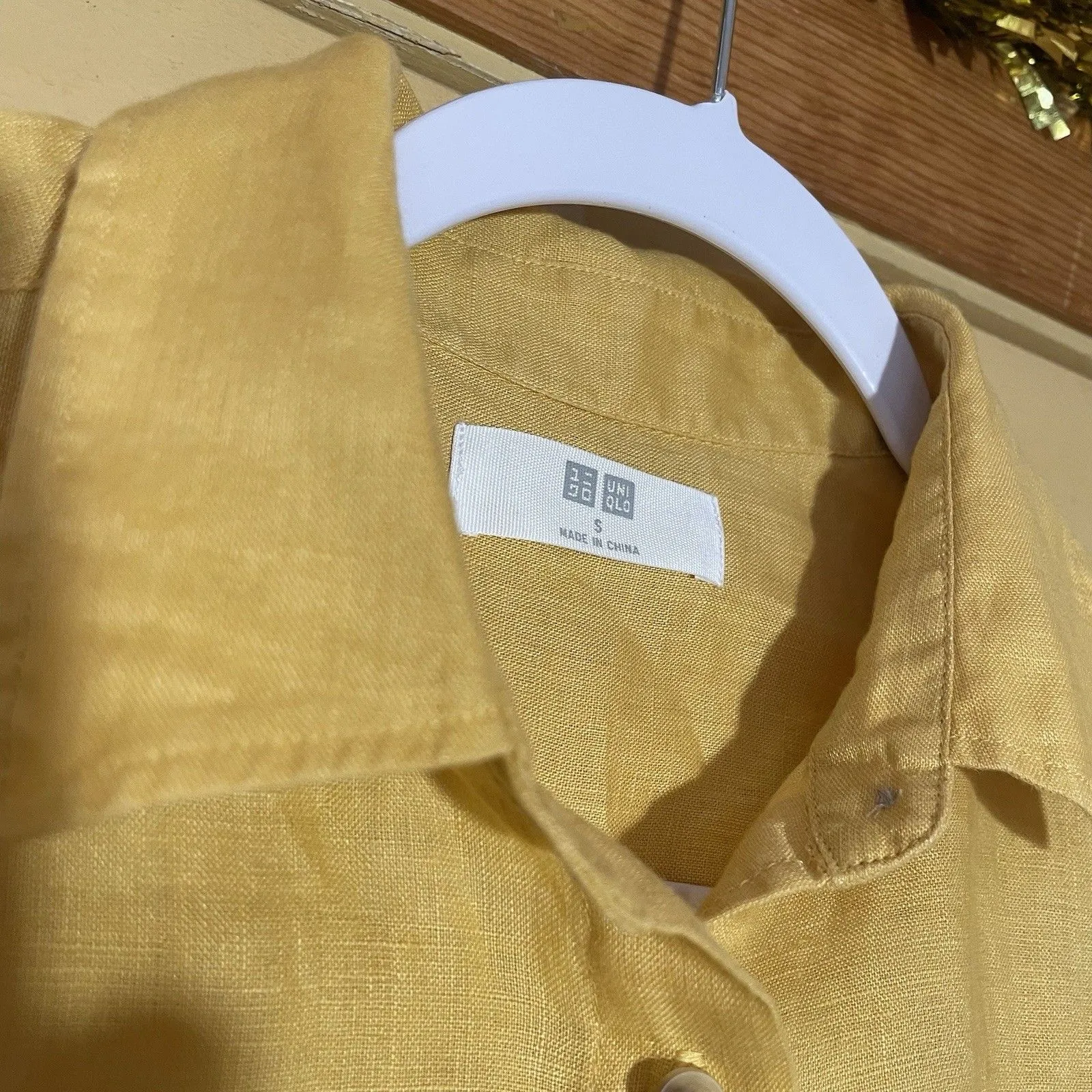 Uniqlo Linen Button Shirt Womens Sm Mustard Yellow Boxy Cropped Japan Minimalist - Image 3
