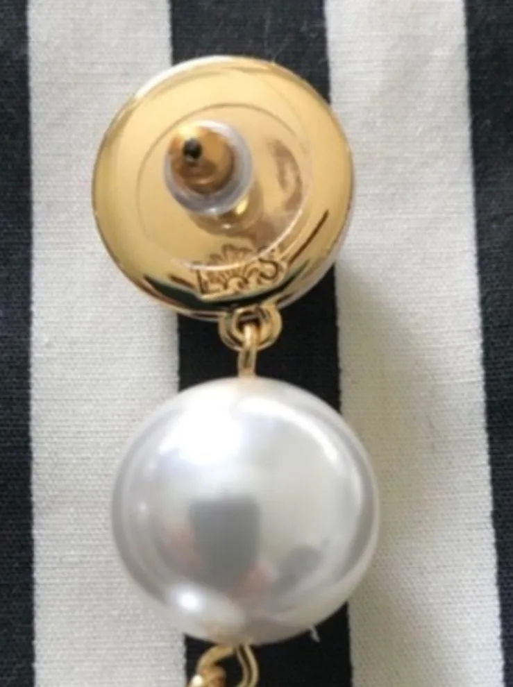 Nwit Lele Sadoughi fish Pearl earrings - Image 6