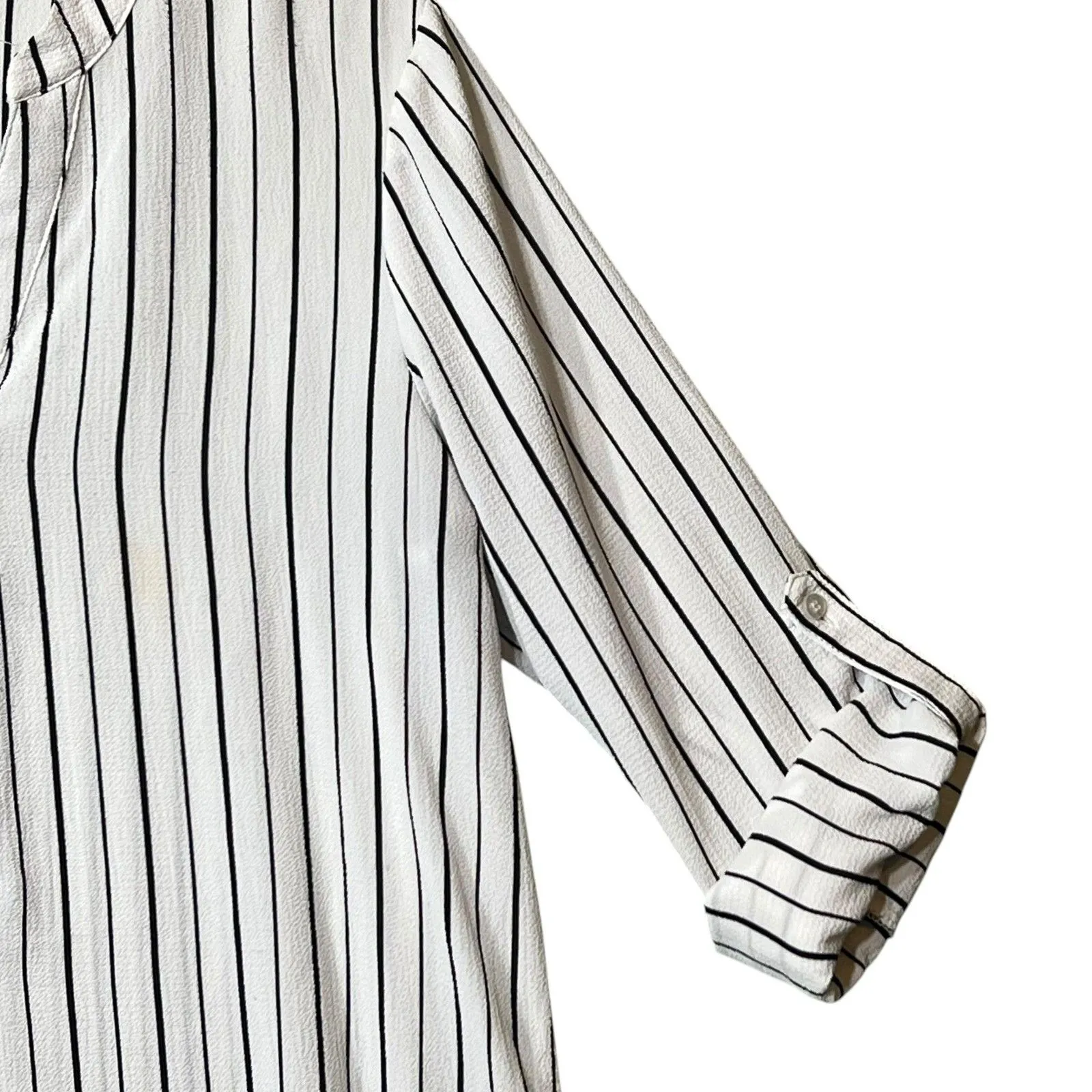 Timing Shirt Womens Medium White Black Striped Split Neck Roll Tab Sleeve Tunic - Image 9
