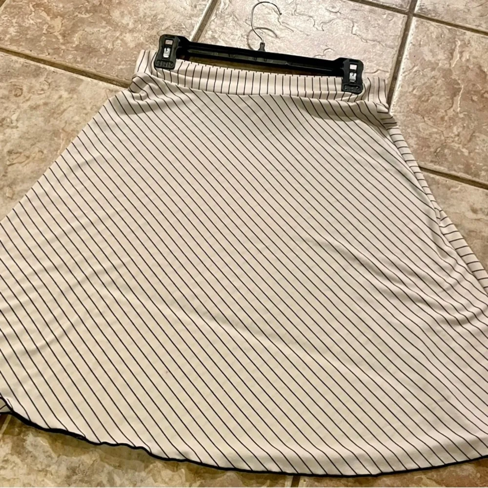 Pinstripe Black/Off White Skirt Size M - Image 2
