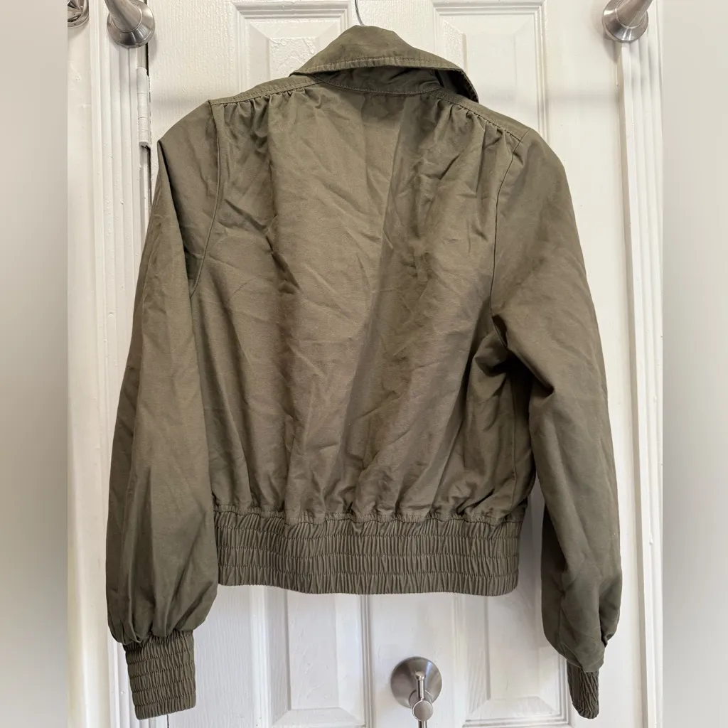 NWOT Levi’s Bomber Jacket Olive Green Size XS - Image 3