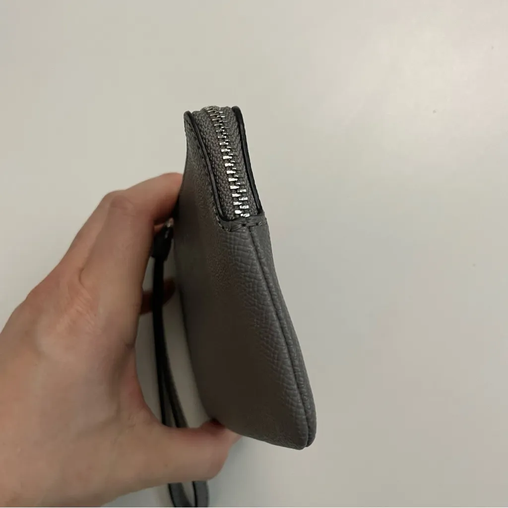 Coach Wristlet Wallet Pouch Corner Zip Credit Card Phone Travel Leather Grey - Image 11