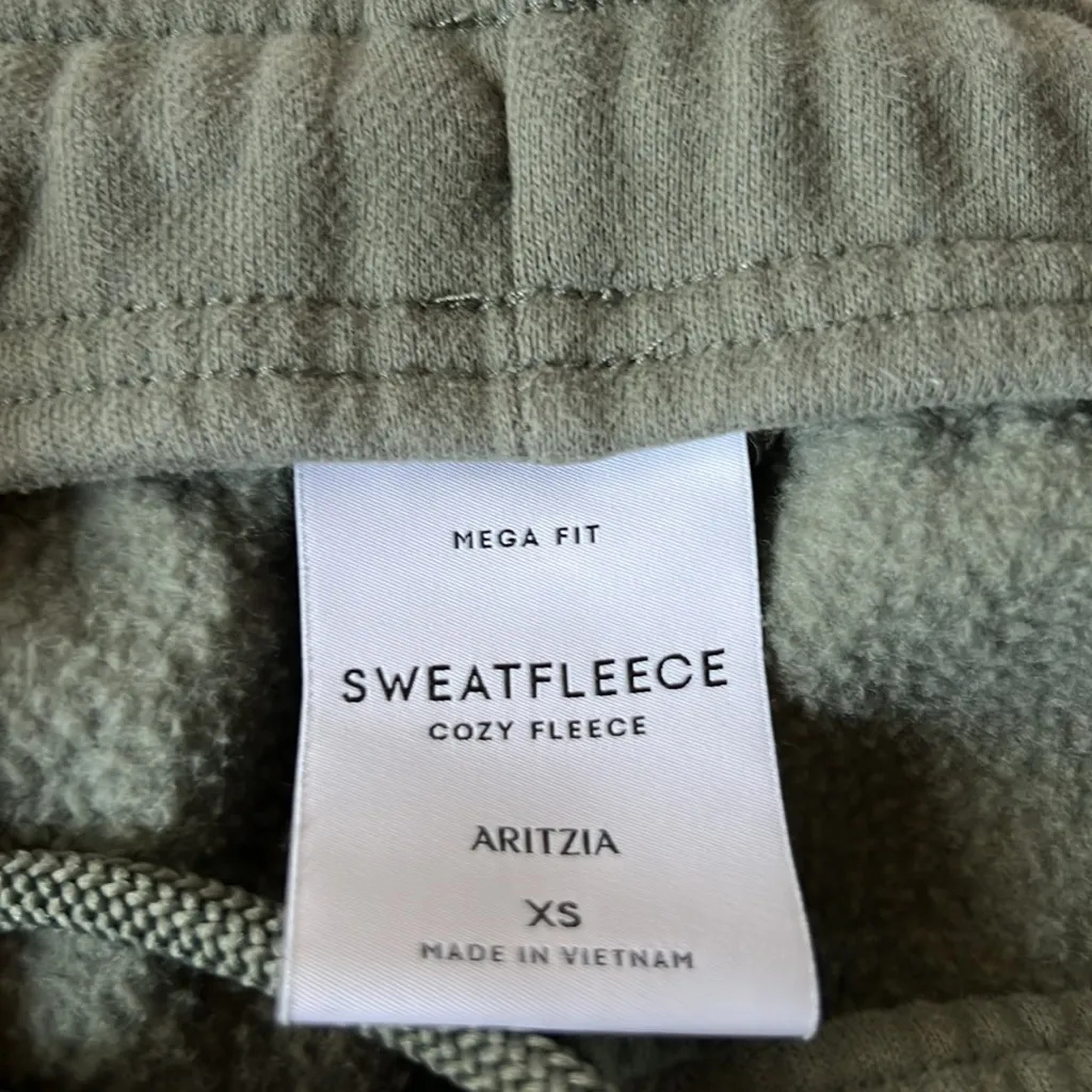 Aritzia Sweatfleece Cozy Fleece Mega Fit Sweatpants - Image 3