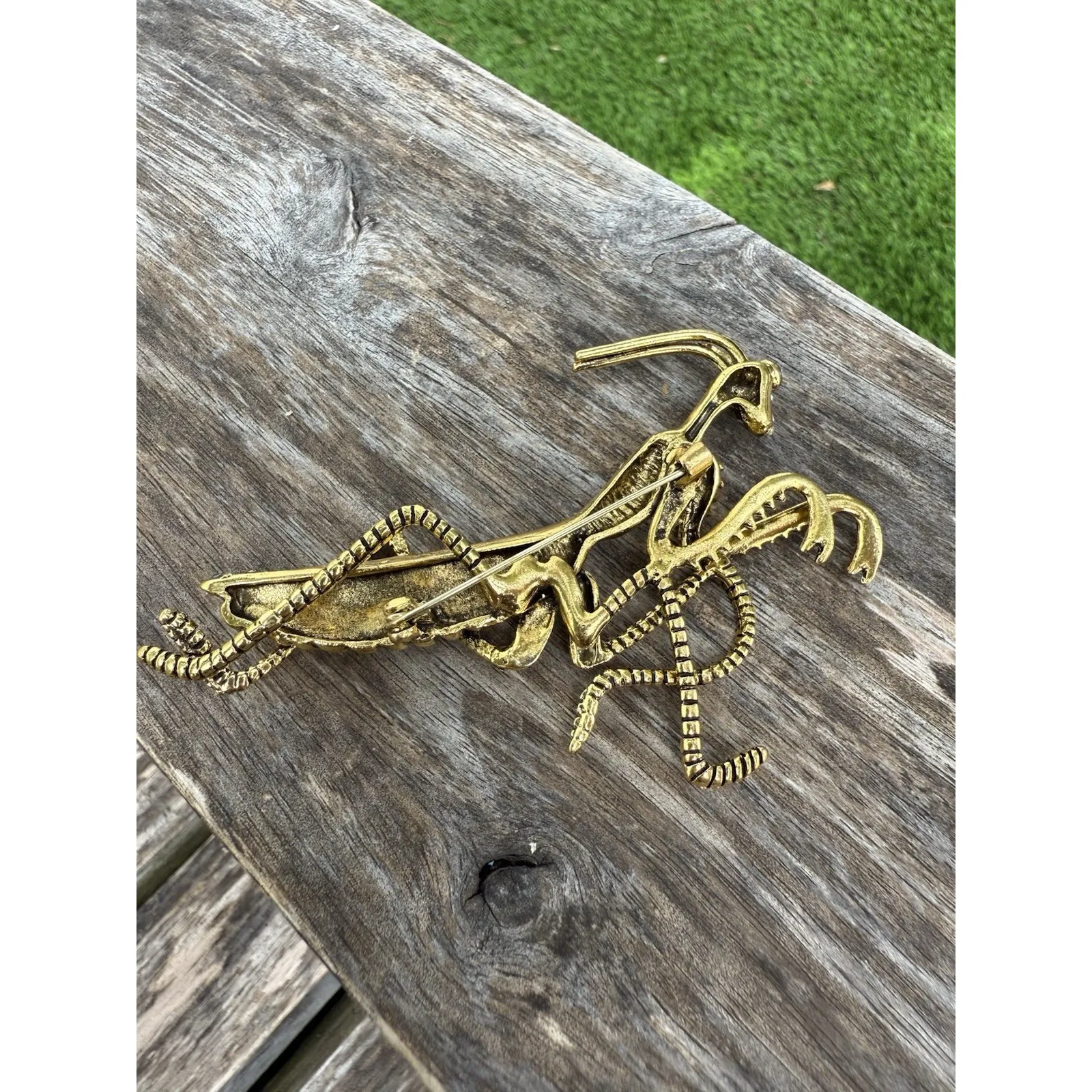 Inlaid Shiny Rhinestone Mantis Shape Alloy Brooch Vintage Style Brooch‎ Women Silver - Image 2