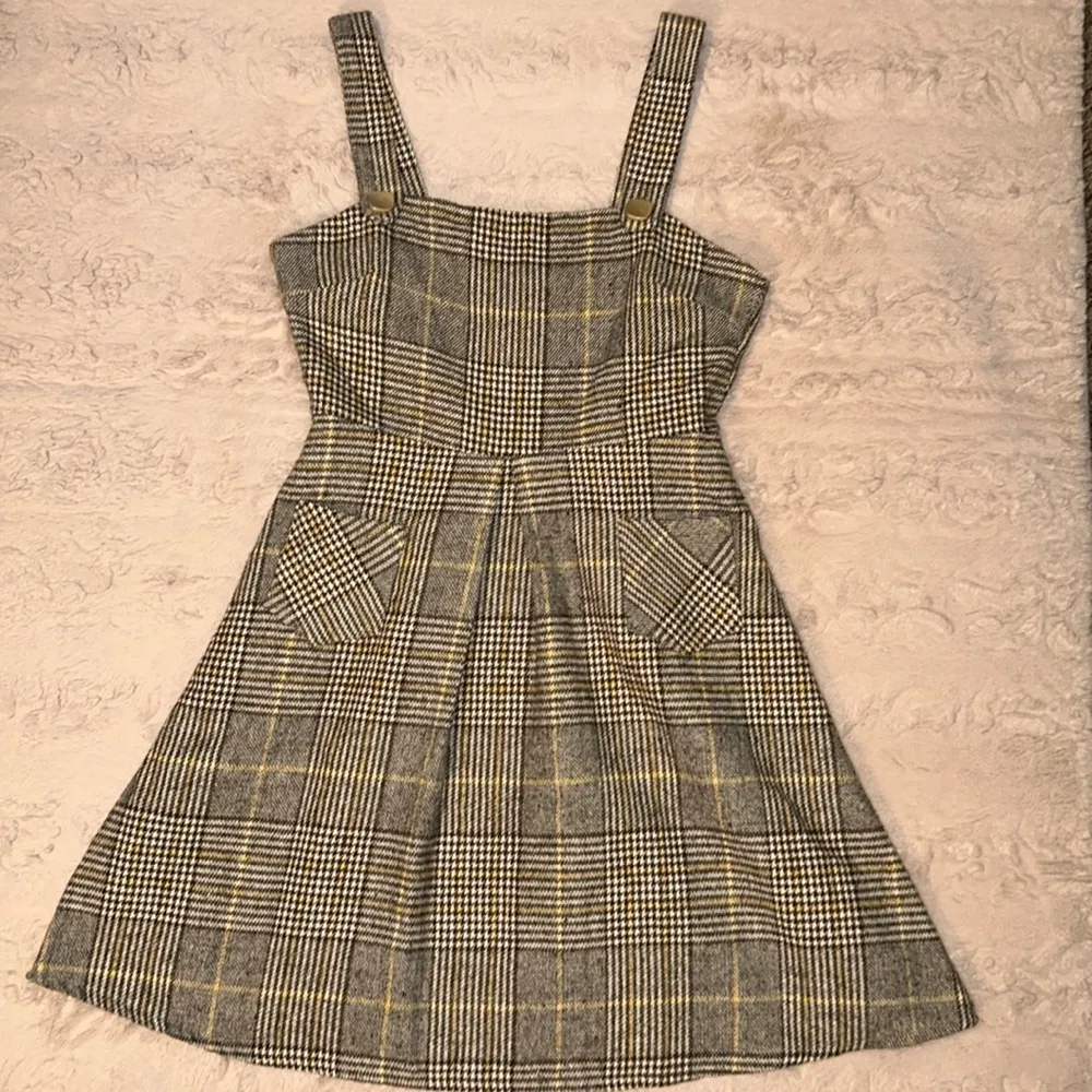 Vi Ren Jia dress in size M Size M - Image 2