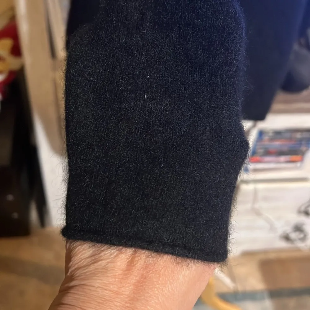 C by Bloomingdale’s cashmere sweater 2ply 100% cashmere women’s size XS Black - Image 4