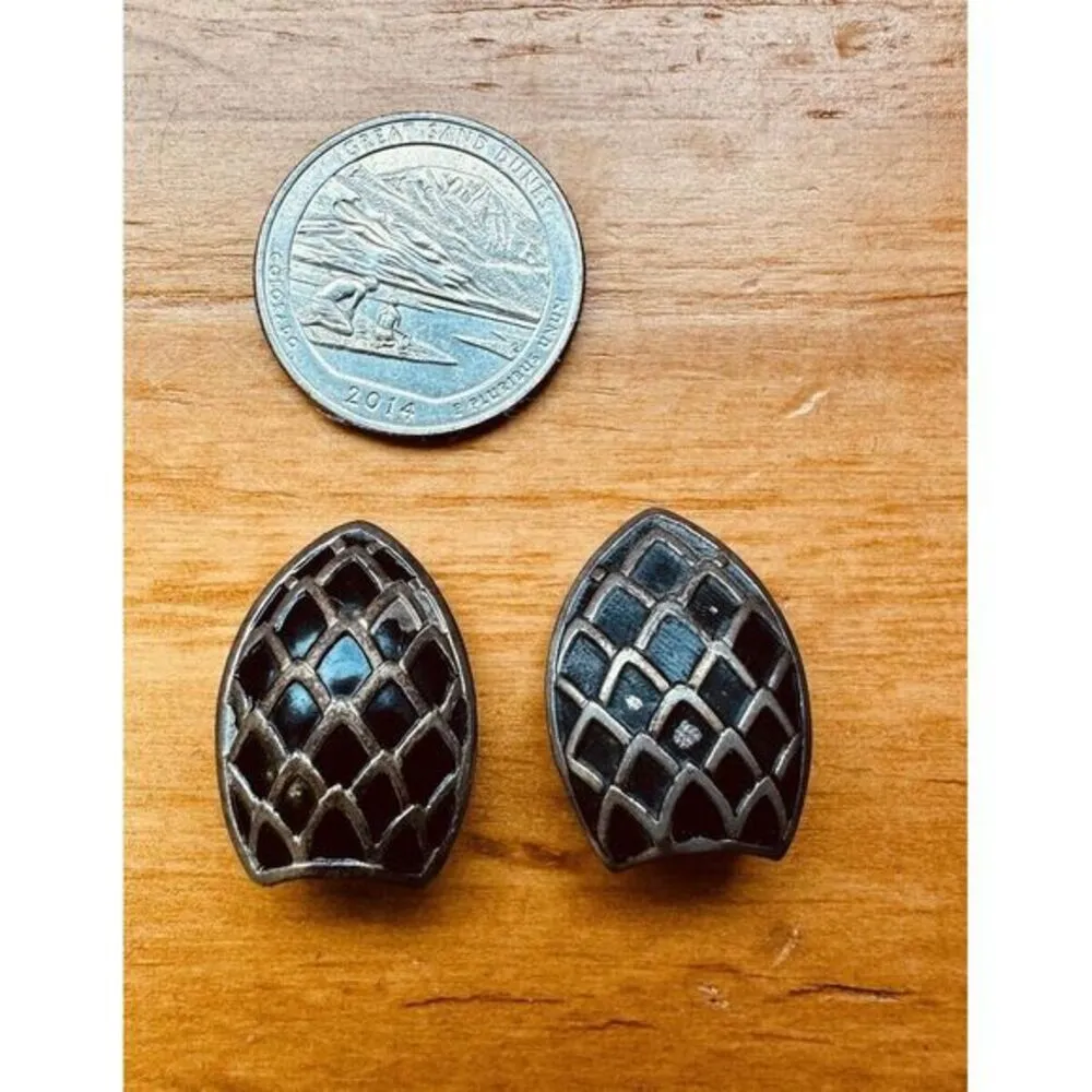 1920s Silver Tone W/Black Shoe Button Cover Ornamental Stamped Pat. 1419034 2pcs - Image 11