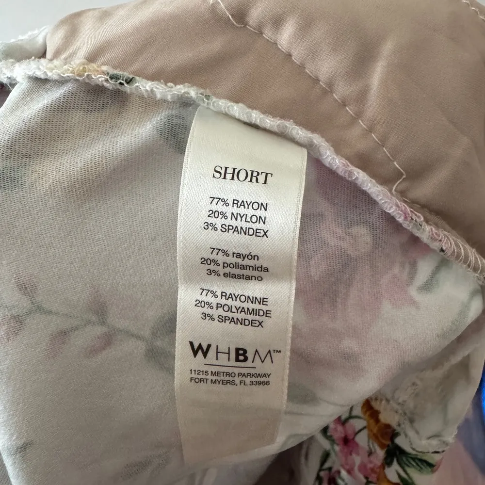 White House Black Market Women's Floral Nylon Rayon Stretch Pull On Shorts - Image 5